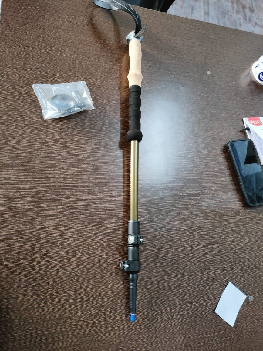 FLYTOP High-Strength Cork Handle 3-Joint Carbon Tungsten Steel Tip 135cm Hiking Compasses Trekking Poles.