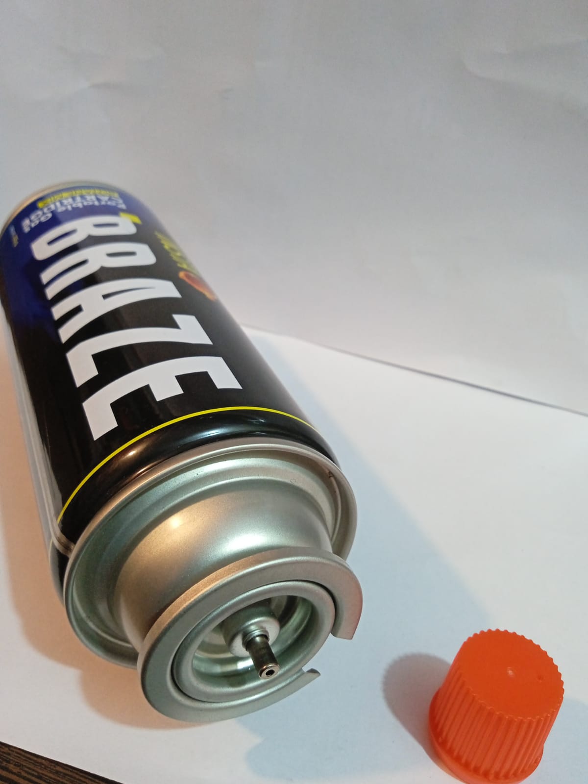 FLYTOP INSTA BRAZE Butane Gas 225G Portable High-Pressure Butane Can Liquefied Gas Canister Ideal for Refilling Lighters, Small Stoves.