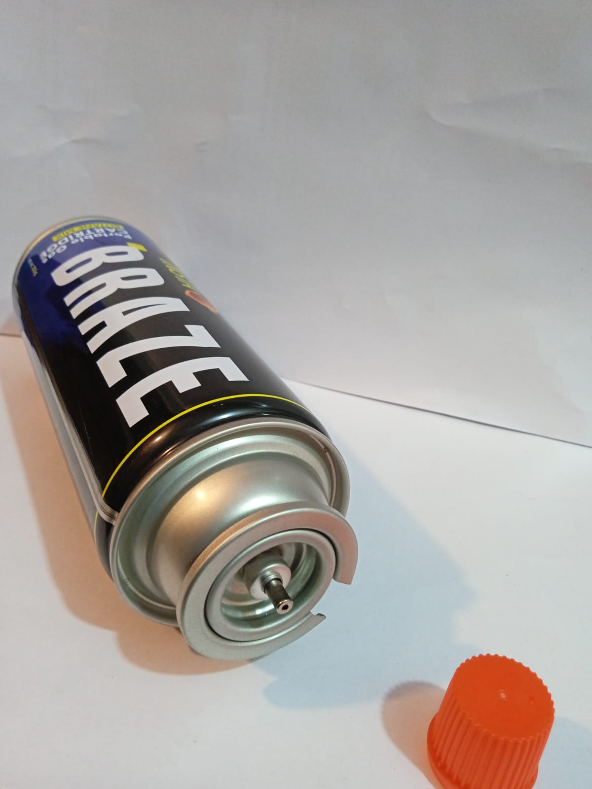 FLYTOP INSTA BRAZE Butane Gas 225G Portable High-Pressure Butane Can Liquefied Gas Canister Ideal for Refilling Lighters, Small Stoves.