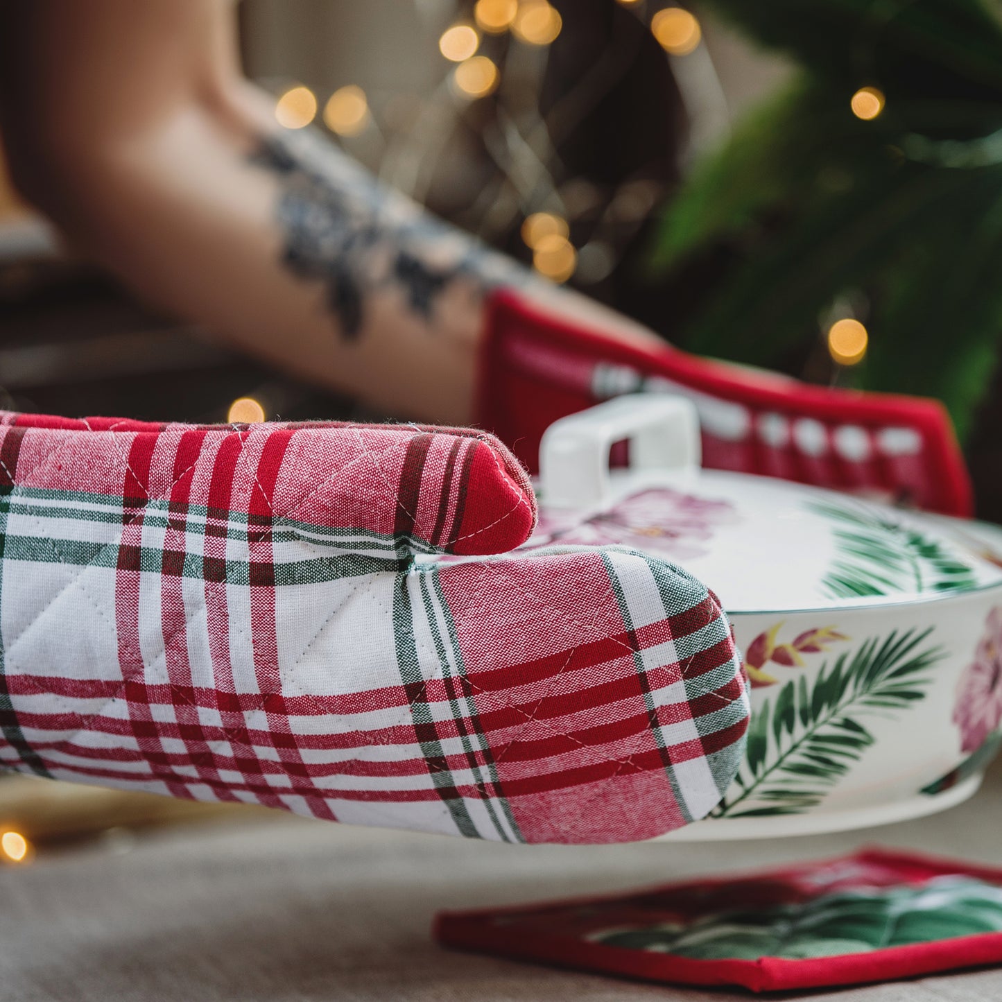 Professional Cotton Oven Mitt & Pot Holder Set