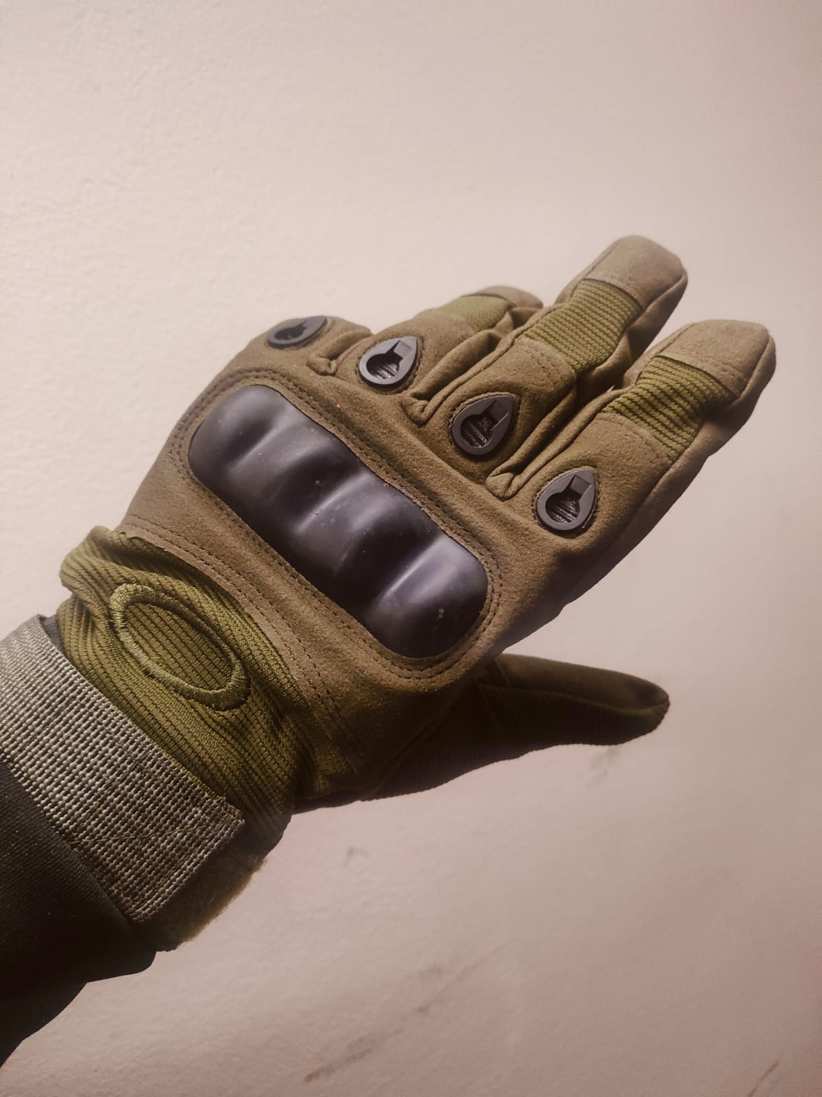 Full Finger Outdoor Gloves Touch Screen Breathable Suitable for Outdoor Sports All Seasons