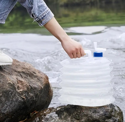 Foldable Water Container with Spigot,10 Liter, Portable Camping Storage, White